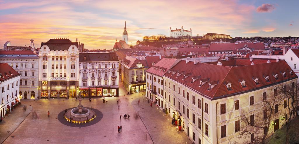 Aplend City Laurinska 11 Bratislava Buitenkant foto