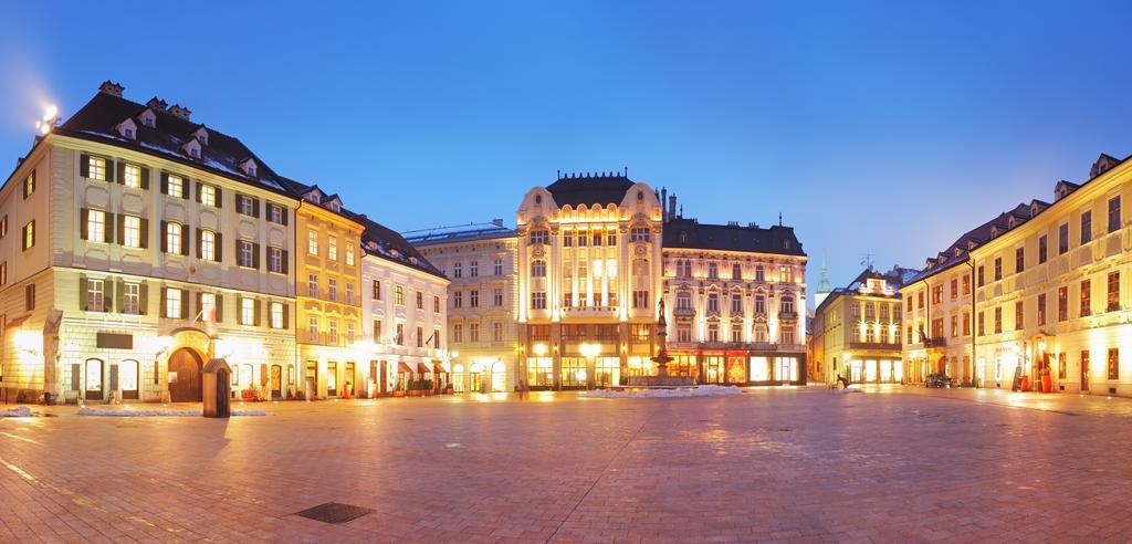 Aplend City Laurinska 11 Bratislava Buitenkant foto